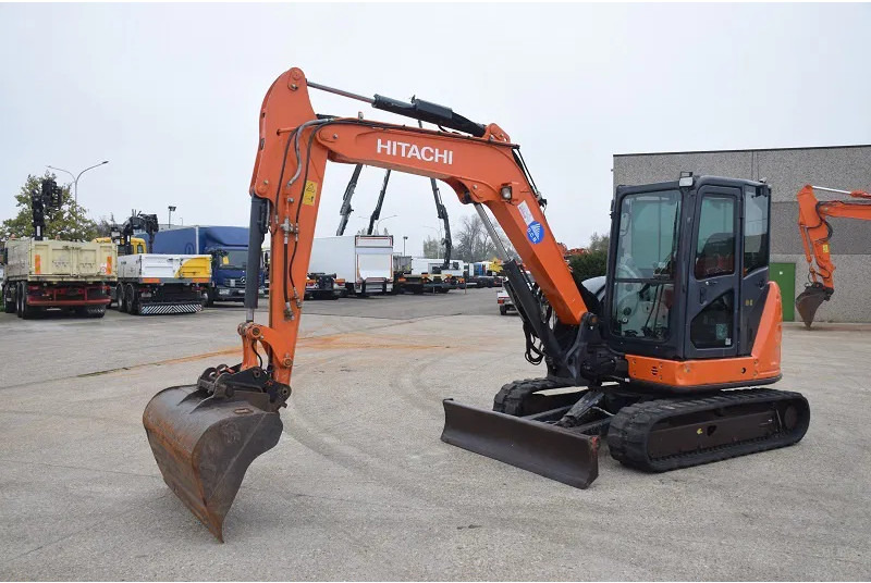 Hitachi ZX65 USB -5 A CLR - Excavadora de cadenas: foto 5 Hitachi ZX65 USB -5 A CLR - Excavadora de cadenas: foto 5