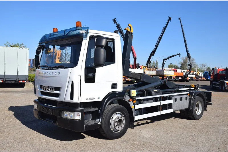 Iveco Iveco Eurocargo 160E25 - Camión multibasculante: foto 1 Iveco Iveco Eurocargo 160E25 - Camión multibasculante: foto 1