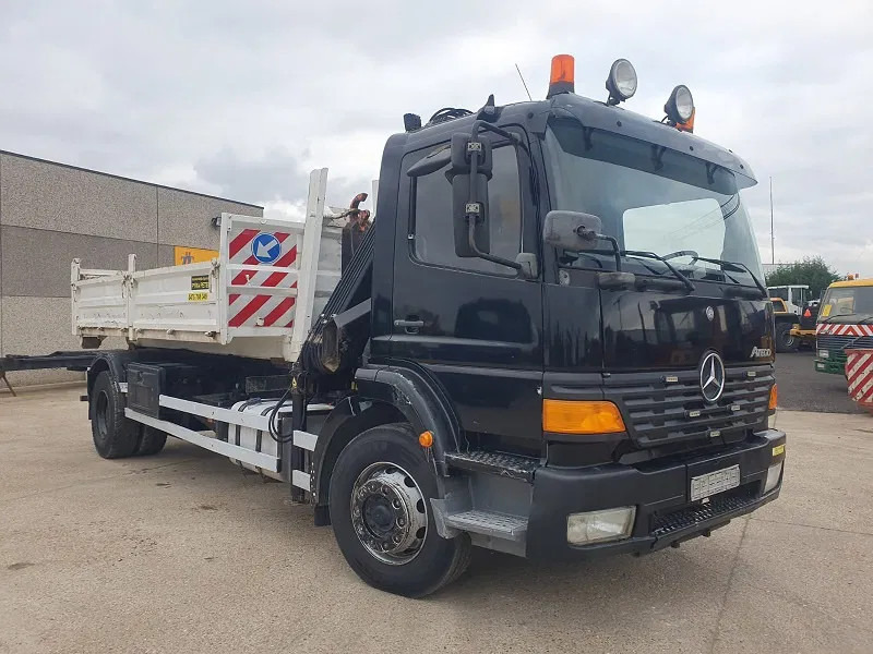 Mercedes-Benz Atego 1928 - Camión grúa: foto 3 Mercedes-Benz Atego 1928 - Camión grúa: foto 3