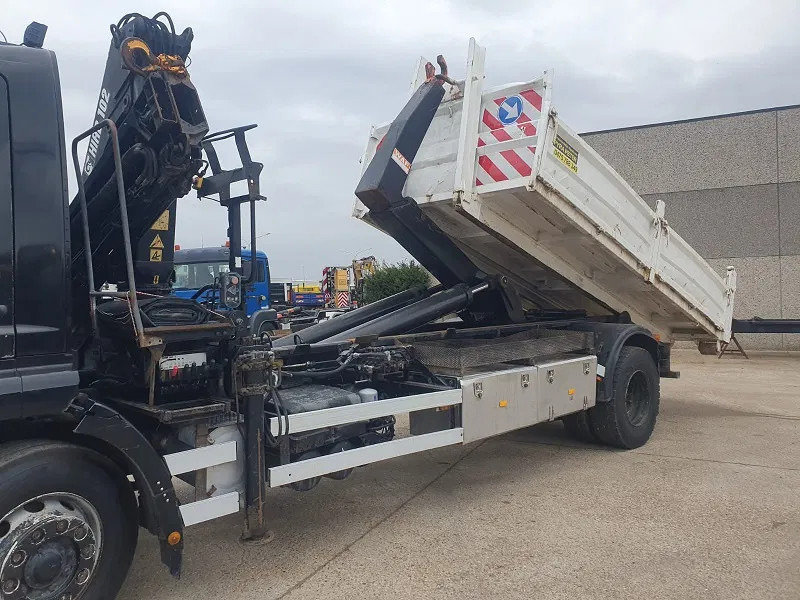 Mercedes-Benz Atego 1928 - Camión grúa: foto 4 Mercedes-Benz Atego 1928 - Camión grúa: foto 4