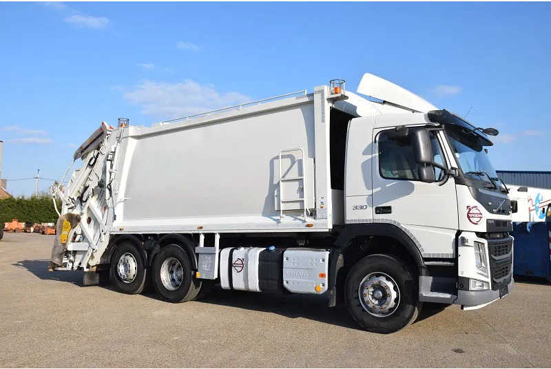 Volvo FM 330 - Camión de basura: foto 4 Volvo FM 330 - Camión de basura: foto 4