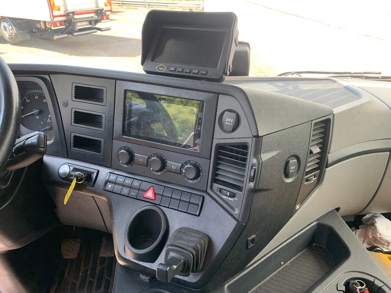 Mercedes-Benz Antos 1827 *Koelwagen*Achteruitrijcamera*Airconditioning*Elektrische Spiegels* - Camión caja cerrada: foto 4 Mercedes-Benz Antos 1827 *Koelwagen*Achteruitrijcamera*Airconditioning*Elektrische Spiegels* - Camión caja cerrada: foto 4