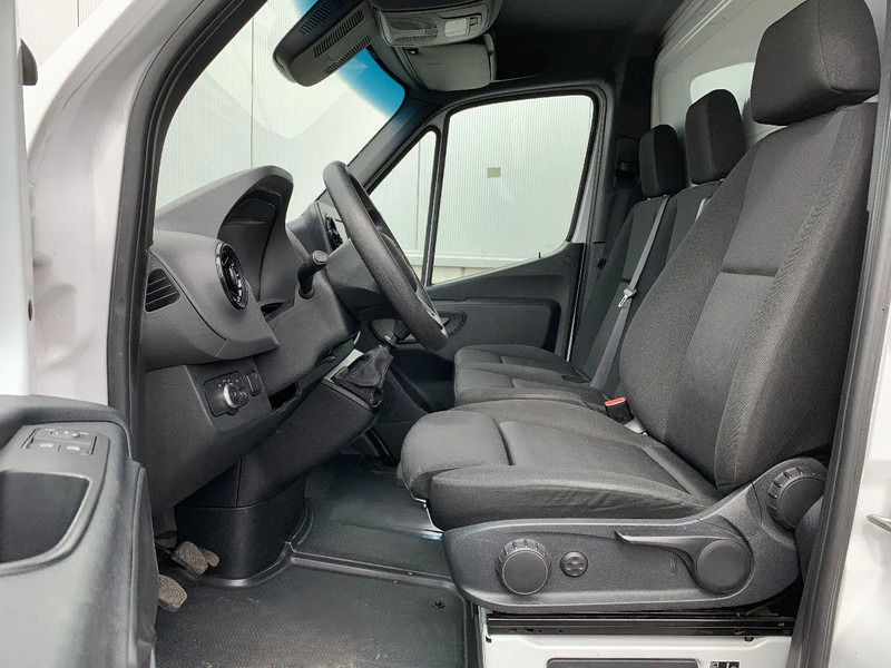 Mercedes-Benz Sprinter 516 Laadbrug*Zijdeur*Cruise Control*Airconditioning* - Furgoneta caja cerrada: foto 5 Mercedes-Benz Sprinter 516 Laadbrug*Zijdeur*Cruise Control*Airconditioning* - Furgoneta caja cerrada: foto 5