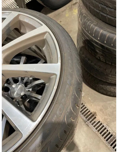 Pirelli *Brock velgen met Pirelli banden *235/35 ZR19 - Neumáticos y llantas para Coche: foto 3 Pirelli *Brock velgen met Pirelli banden *235/35 ZR19 - Neumáticos y llantas para Coche: foto 3