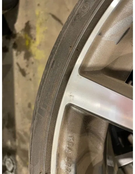 Pirelli *Brock velgen met Pirelli banden *235/35 ZR19 - Neumáticos y llantas para Coche: foto 2 Pirelli *Brock velgen met Pirelli banden *235/35 ZR19 - Neumáticos y llantas para Coche: foto 2