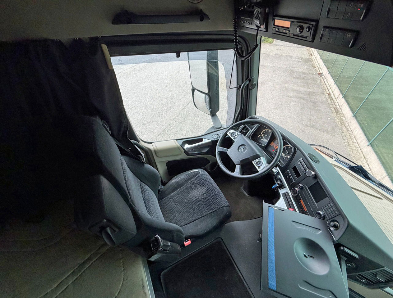 Cabeza tractora Mercedes-Benz Actros 2542 Euro 6 Full Spoiler 886.000 KM Holland-Truck: foto 11 Cabeza tractora Mercedes-Benz Actros 2542 Euro 6 Full Spoiler 886.000 KM Holland-Truck: foto 11