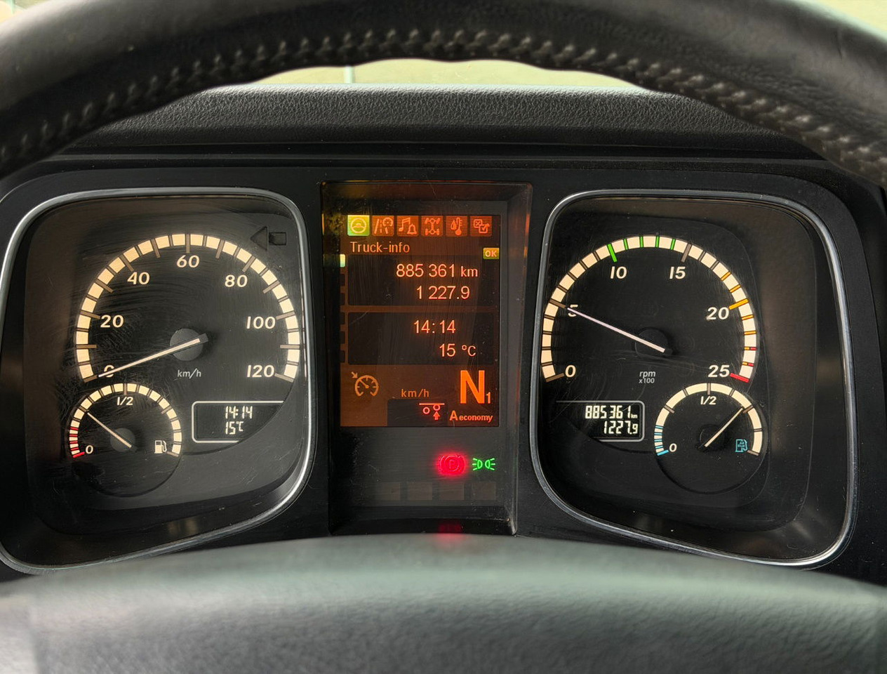 Cabeza tractora Mercedes-Benz Actros 2542 Euro 6 Full Spoiler 886.000 KM Holland-Truck: foto 12 Cabeza tractora Mercedes-Benz Actros 2542 Euro 6 Full Spoiler 886.000 KM Holland-Truck: foto 12