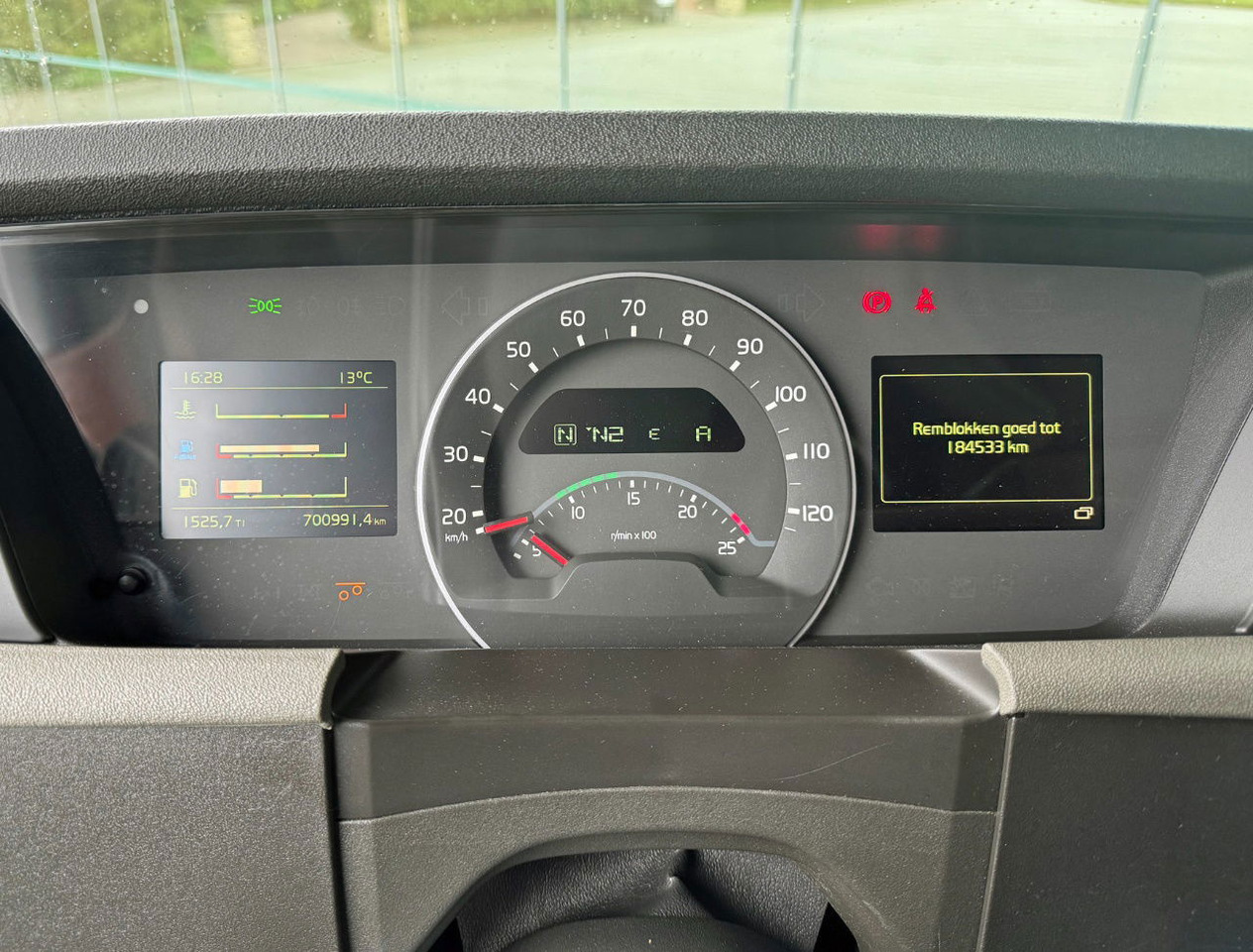 Cabeza tractora Volvo FH Globetrotter 6X2 701.000 KM Super Condition NL Truck: foto 13 Cabeza tractora Volvo FH Globetrotter 6X2 701.000 KM Super Condition NL Truck: foto 13