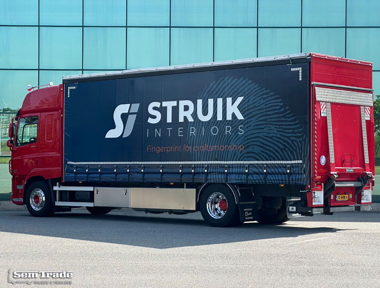 DAF CF 290 FA Space CAB Hardhouten Vloer 2500 KG Klep Nieuw Staat - Camión caja cerrada: foto 3 DAF CF 290 FA Space CAB Hardhouten Vloer 2500 KG Klep Nieuw Staat - Camión caja cerrada: foto 3