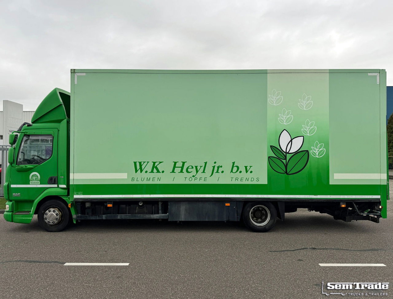 DAF LF 45 220 Euro 5 Theo Mulder Isolated BOX + Heater 585.000 KM NL-Truck Engine IN BAD Condition - Camión caja cerrada: foto 2 DAF LF 45 220 Euro 5 Theo Mulder Isolated BOX + Heater 585.000 KM NL-Truck Engine IN BAD Condition - Camión caja cerrada: foto 2