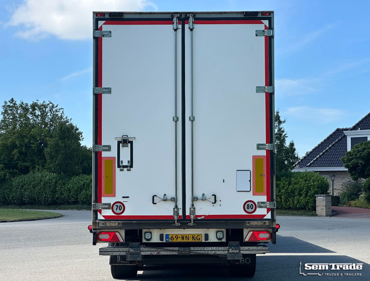 DAF XF 480 FAR SSC 2x Tail Lift 50 CC Trolleys Carrier TRS Iceland Super Condition NL-Combi - Camión frigorífico: foto 4 DAF XF 480 FAR SSC 2x Tail Lift 50 CC Trolleys Carrier TRS Iceland Super Condition NL-Combi - Camión frigorífico: foto 4
