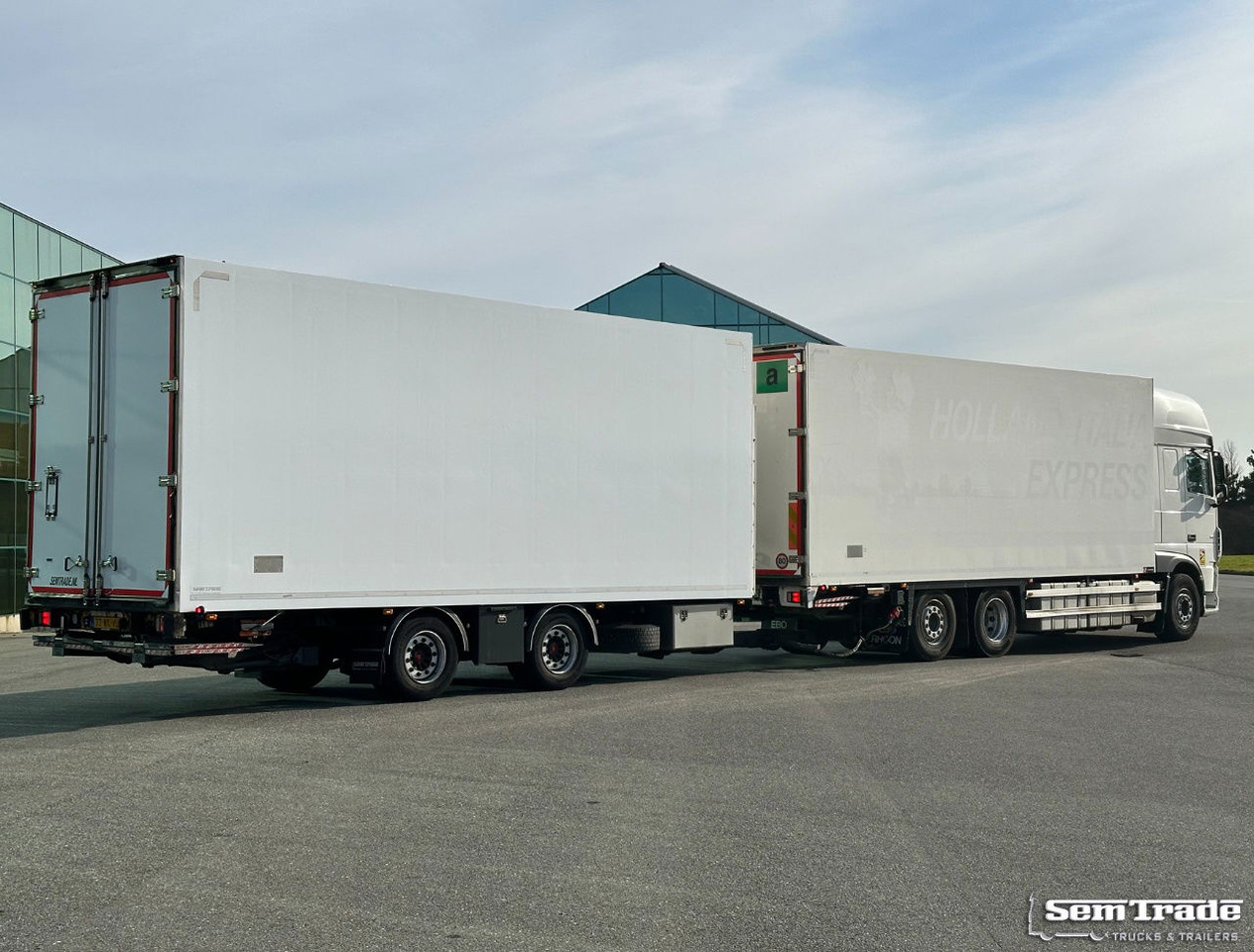 DAF XF 480 FAR SSC 6X2 50 CC Combi 2x Lift Carrier TRS Iceland TOP Condition NL - Camión frigorífico: foto 3 DAF XF 480 FAR SSC 6X2 50 CC Combi 2x Lift Carrier TRS Iceland TOP Condition NL - Camión frigorífico: foto 3