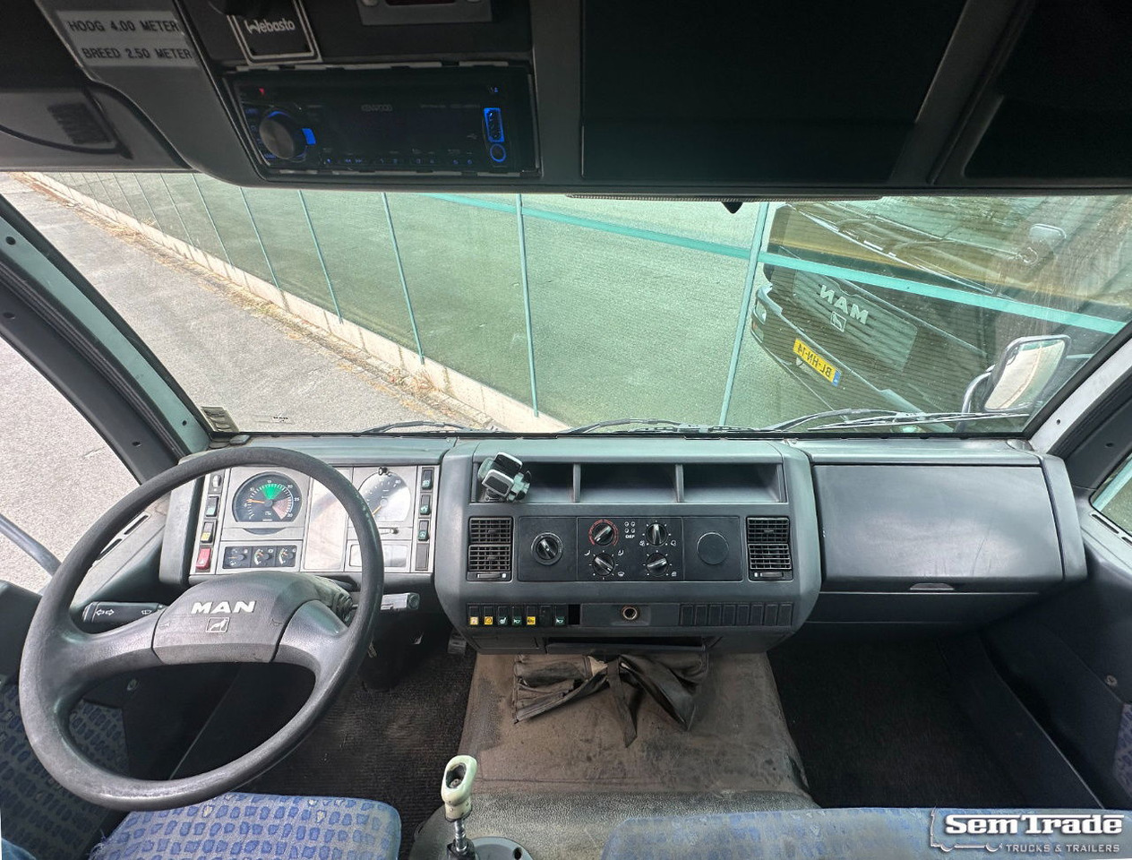 Camión caja cerrada MAN LE 220C Euro 3 Isolated BOX + BOX Heater 740 x 240 x 295 CM Inside Holland Truck: foto 12 Camión caja cerrada MAN LE 220C Euro 3 Isolated BOX + BOX Heater 740 x 240 x 295 CM Inside Holland Truck: foto 12