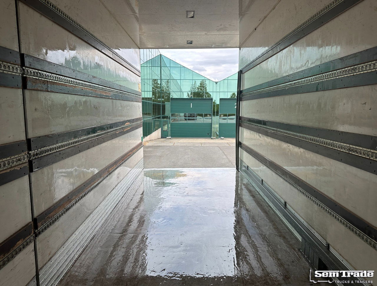 Camión caja cerrada MAN LE 220C Euro 3 Isolated BOX + BOX Heater 740 x 240 x 295 CM Inside Holland Truck: foto 22 Camión caja cerrada MAN LE 220C Euro 3 Isolated BOX + BOX Heater 740 x 240 x 295 CM Inside Holland Truck: foto 22