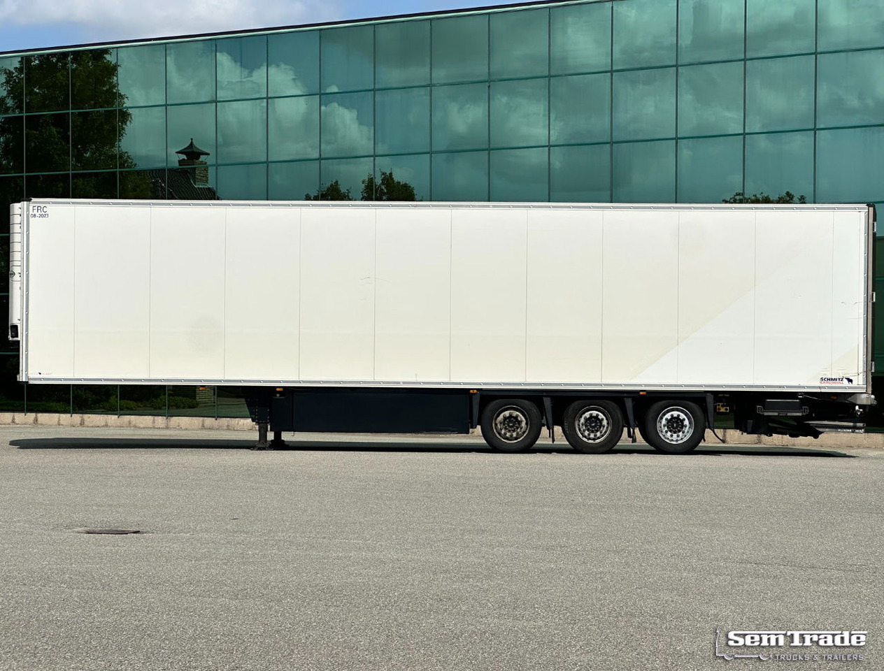 Schmitz Cargobull SCBS3B Carrier Vector 1550 Tail Lift 275 CM High Inside TOP Condition - Semirremolque frigorífico: foto 2 Schmitz Cargobull SCBS3B Carrier Vector 1550 Tail Lift 275 CM High Inside TOP Condition - Semirremolque frigorífico: foto 2