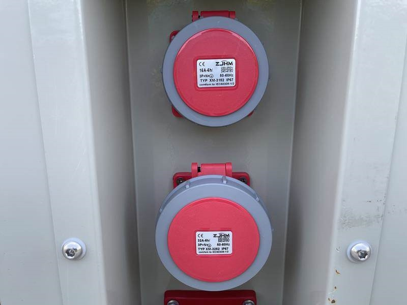 Cummins 55 kVA - Generador industriale: foto 3 Cummins 55 kVA - Generador industriale: foto 3