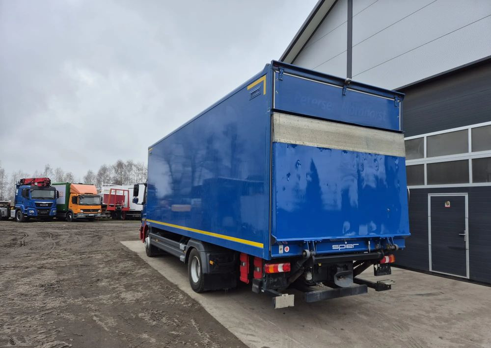 Mercedes-Benz Atego 1330 Euro 6 - Camión caja cerrada: foto 4 Mercedes-Benz Atego 1330 Euro 6 - Camión caja cerrada: foto 4