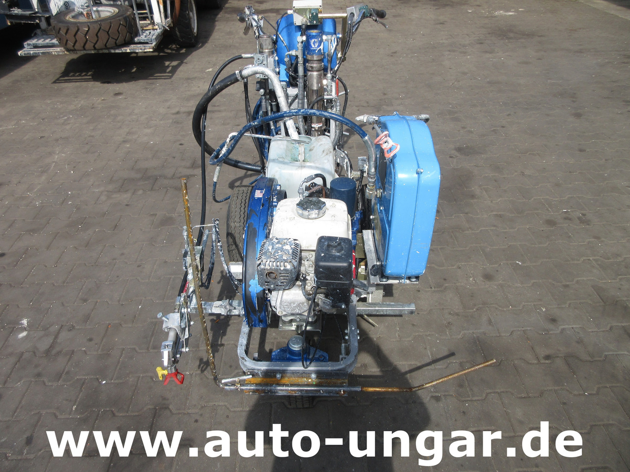 Graco 200 HS Aximum Citadine 75H Bj 13 Airless Roadmarking Striper Markiermaschine - Construcción de carreteras: foto 4 Graco 200 HS Aximum Citadine 75H Bj 13 Airless Roadmarking Striper Markiermaschine - Construcción de carreteras: foto 4