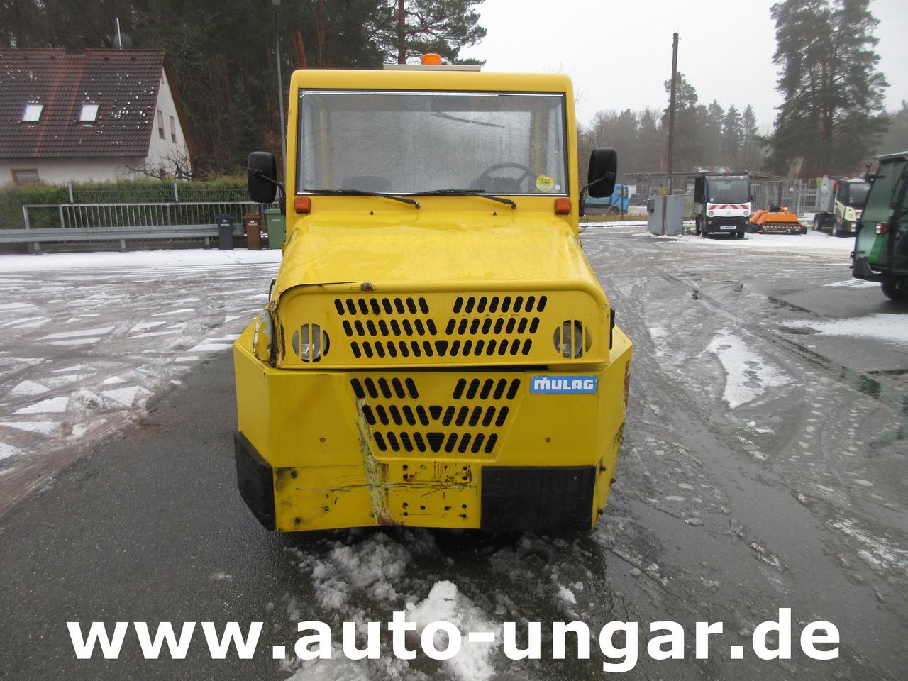 MULAG Comet 6D Baujahr 2015 Gepäckschlepper Pushback Deutz Diesel - Tractor de equipaje: foto 2 MULAG Comet 6D Baujahr 2015 Gepäckschlepper Pushback Deutz Diesel - Tractor de equipaje: foto 2