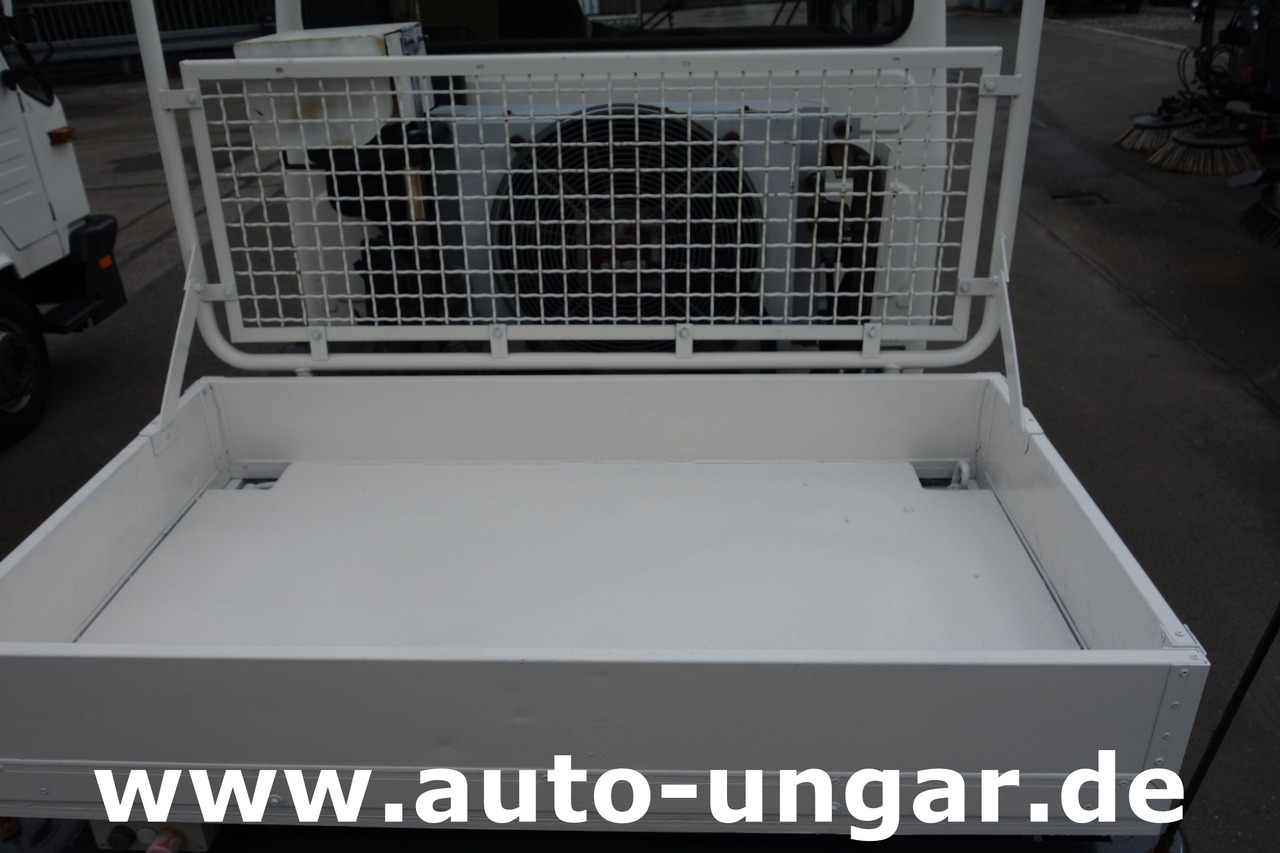 Remolcador de aviones Multicar M26 Champion Flugzeugschlepper Doka GSE Airport Push Back Industrieschlepper: foto 19 Remolcador de aviones Multicar M26 Champion Flugzeugschlepper Doka GSE Airport Push Back Industrieschlepper: foto 19