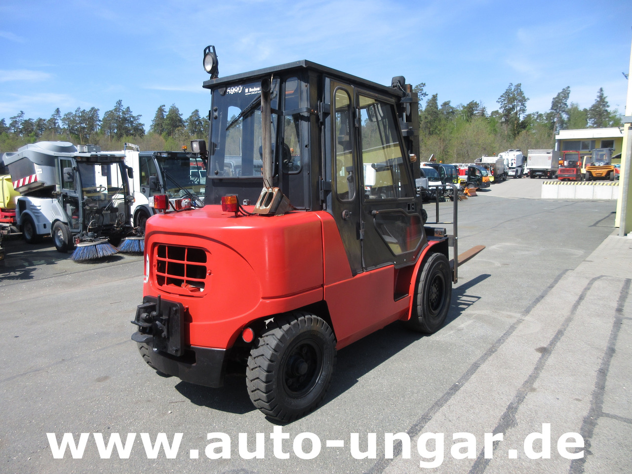 Nissan F04D 400 Diesel Gabelstapler 4.000kg Motorschaden Bj. 2002 - Carretilla elevadora diésel: foto 3 Nissan F04D 400 Diesel Gabelstapler 4.000kg Motorschaden Bj. 2002 - Carretilla elevadora diésel: foto 3