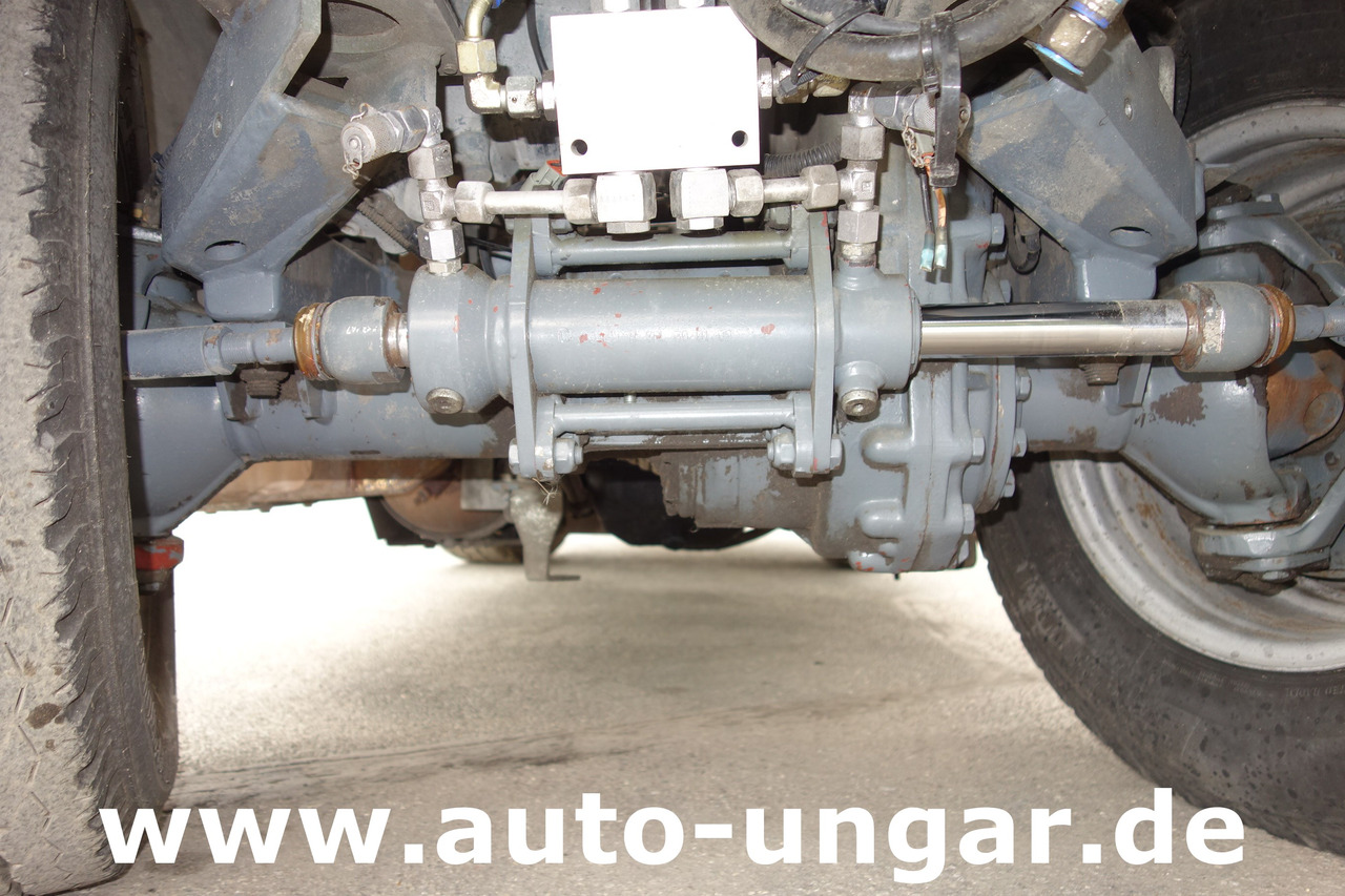 Vehículo municipal Boschung S3 Wasserfass Kipper 4-Rad-Lenkung Multicar Kommunalfahrzeug Geräteträger: foto 6