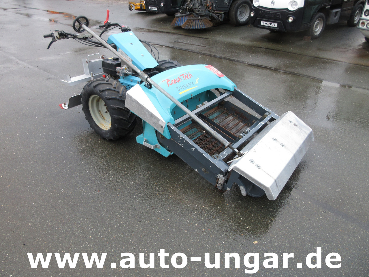 Kässbohrer BeachTech Sweepy Hydro Baujahr 2012 Strandreiniger Beachcleaner Cribleuse de Plage - Vehículo municipal: foto 2 Kässbohrer BeachTech Sweepy Hydro Baujahr 2012 Strandreiniger Beachcleaner Cribleuse de Plage - Vehículo municipal: foto 2