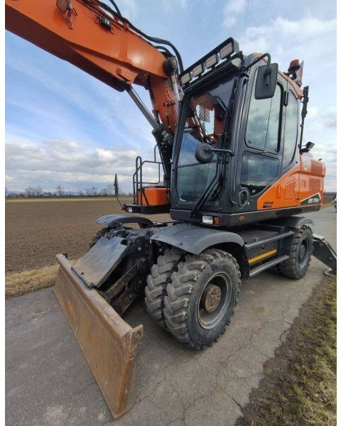 Doosan 18.6t DX170 W-7 (DEVELON) - Excavadora de ruedas: foto 4 Doosan 18.6t DX170 W-7 (DEVELON) - Excavadora de ruedas: foto 4