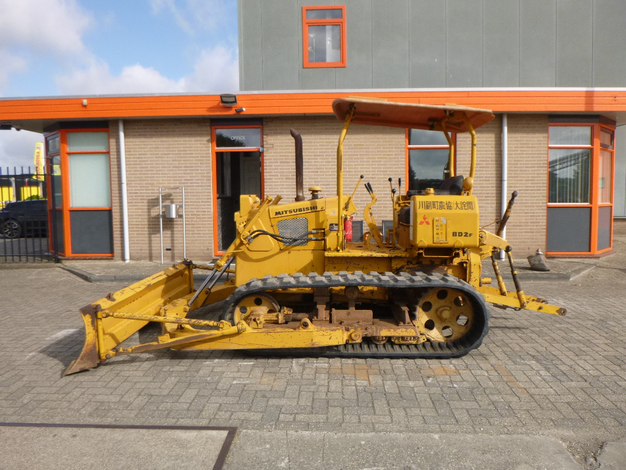 MITSUBISHI BD2F - Bulldozer: foto 1 MITSUBISHI BD2F - Bulldozer: foto 1