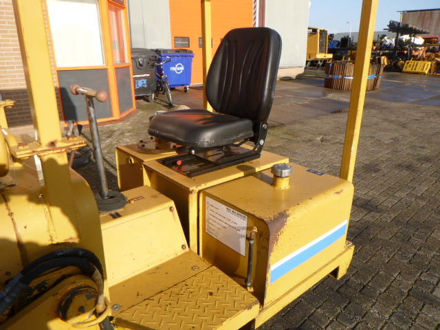 Cargadora de cadenas MOROOKA MS-45: foto 10 Cargadora de cadenas MOROOKA MS-45: foto 10