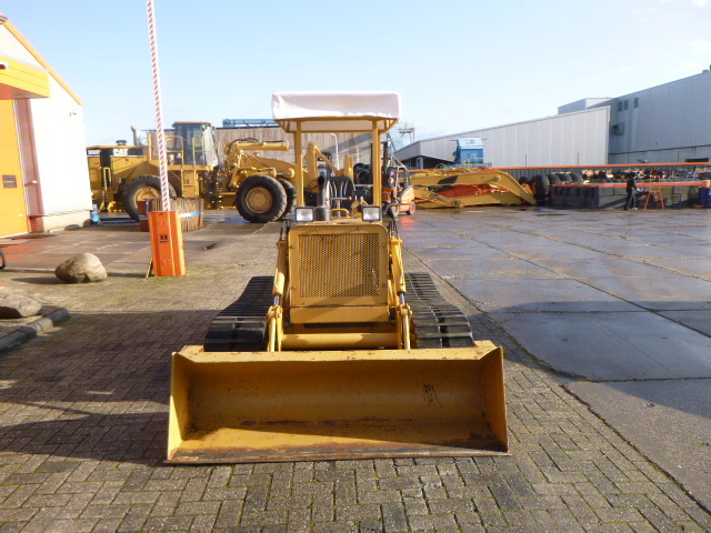 Cargadora de cadenas MOROOKA MS-45: foto 20 Cargadora de cadenas MOROOKA MS-45: foto 20