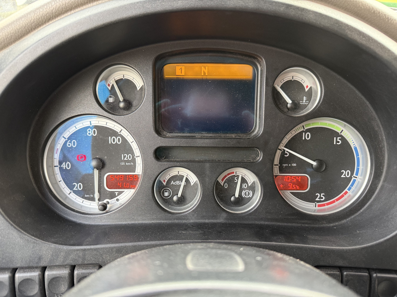 Daf XF105 460 4X2 Comfort Cab - Cabeza tractora: foto 5 Daf XF105 460 4X2 Comfort Cab - Cabeza tractora: foto 5