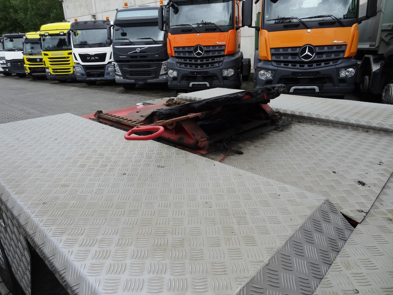Daf XF105 460 6X2 Kran Palfinger 34002 - Cabeza tractora: foto 3 Daf XF105 460 6X2 Kran Palfinger 34002 - Cabeza tractora: foto 3