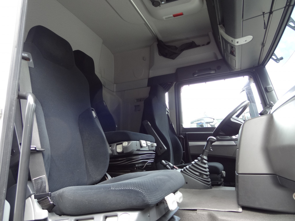 MAN TGS 18.320 LLS Fahrschule/ driving school - Cabeza tractora: foto 3 MAN TGS 18.320 LLS Fahrschule/ driving school - Cabeza tractora: foto 3