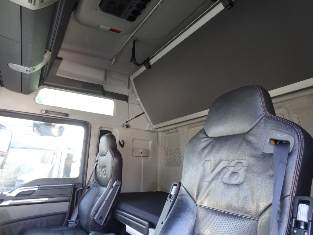 MAN TGX 18.680 V8 - Cabeza tractora: foto 5 MAN TGX 18.680 V8 - Cabeza tractora: foto 5