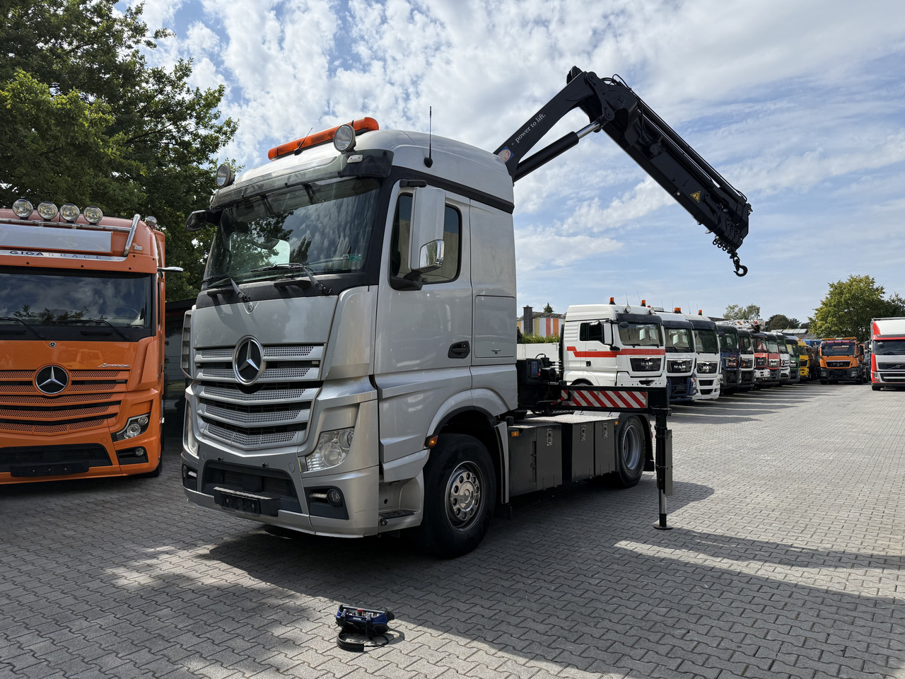 Cabeza tractora Mercedes-Benz Actros 1842LS Kran HMF 2020 bis 18 Meter: foto 8