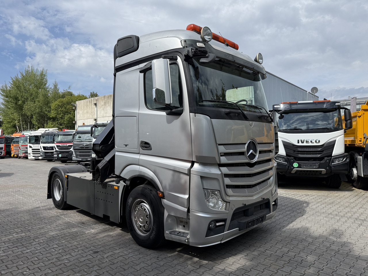 Cabeza tractora Mercedes-Benz Actros 1842LS Kran HMF 2020 bis 18 Meter: foto 11