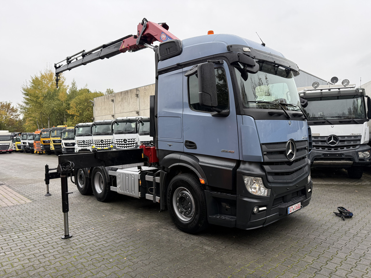 Cabeza tractora Mercedes-Benz Actros 2548 LS 6X2 Kran HMF 3220 bis 16 Meter: foto 9