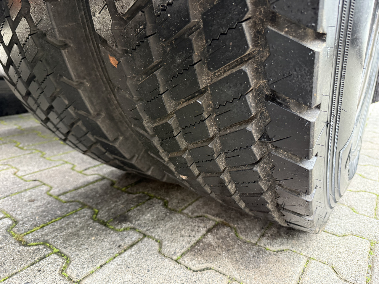 Scania P280 6X2*4 - Camión chasis: foto 2 Scania P280 6X2*4 - Camión chasis: foto 2