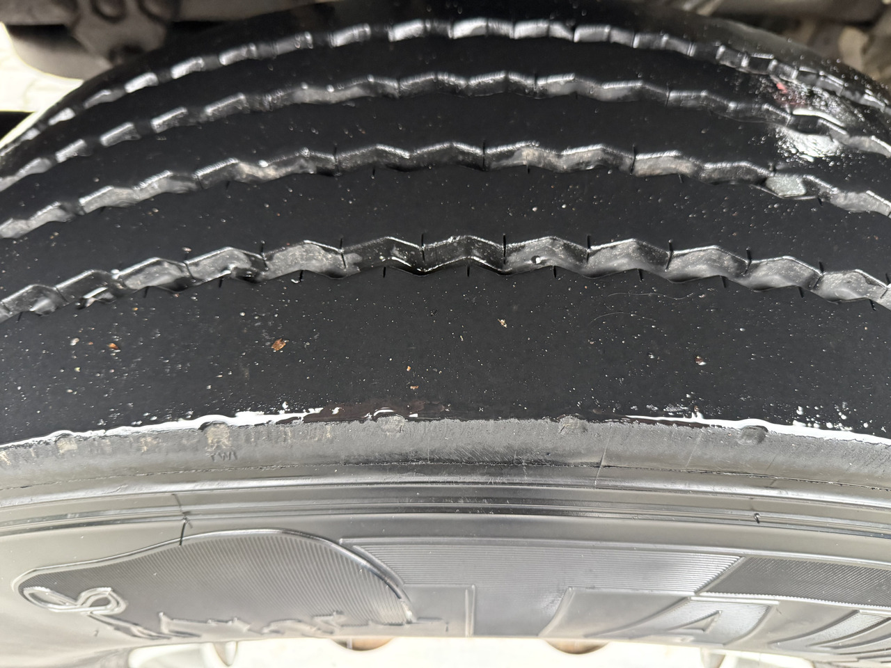 Volvo FH12 420 6X2 Kran PM 30025 bis 26.5 Meter - Camión grúa, Camión caja abierta: foto 2 Volvo FH12 420 6X2 Kran PM 30025 bis 26.5 Meter - Camión grúa, Camión caja abierta: foto 2