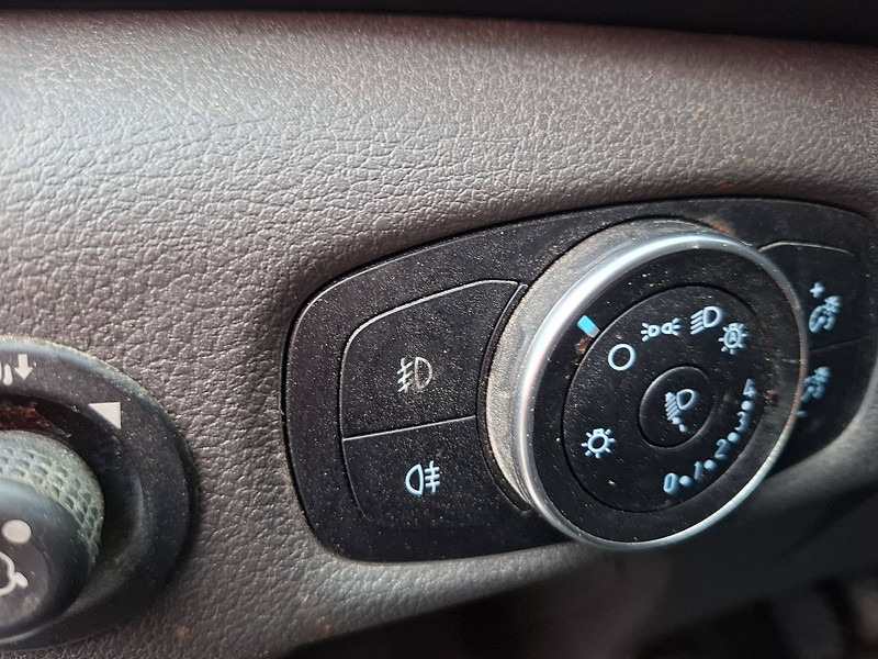 Furgón Ford Transit 2.0 TDCI 130 L2H2: foto 15 Furgón Ford Transit 2.0 TDCI 130 L2H2: foto 15