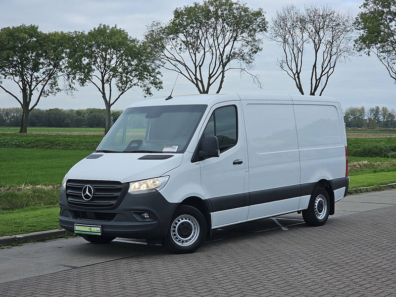 Mercedes-Benz Sprinter 315 L2H1 Mbux10 Trekhaak - Furgón: foto 2 Mercedes-Benz Sprinter 315 L2H1 Mbux10 Trekhaak - Furgón: foto 2