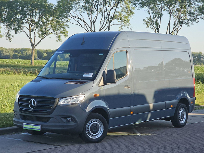 Mercedes-Benz Sprinter 315 L2H2 LED Navi Mbux - Furgón: foto 2 Mercedes-Benz Sprinter 315 L2H2 LED Navi Mbux - Furgón: foto 2