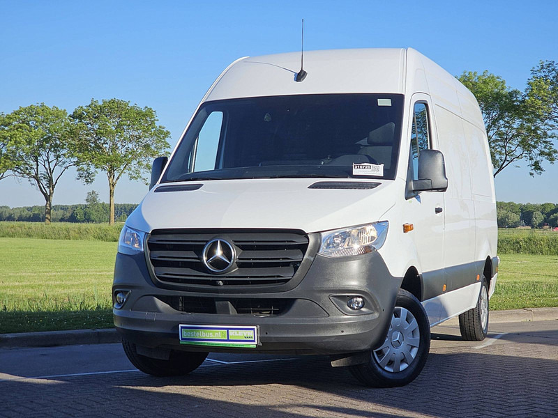 Mercedes-Benz Sprinter 317 L2H2 Navi RWD! - Furgón: foto 1 Mercedes-Benz Sprinter 317 L2H2 Navi RWD! - Furgón: foto 1