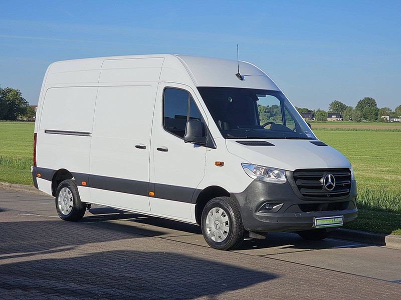 Mercedes-Benz Sprinter 317 L2H2 Navi RWD! - Furgón: foto 5 Mercedes-Benz Sprinter 317 L2H2 Navi RWD! - Furgón: foto 5