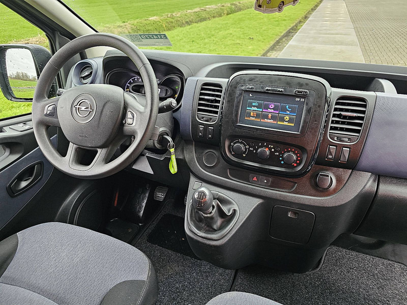 Foto del interior 2: Furgoneta pequeña Opel Vivaro 1.6 L1H1 Navi Euro6!
