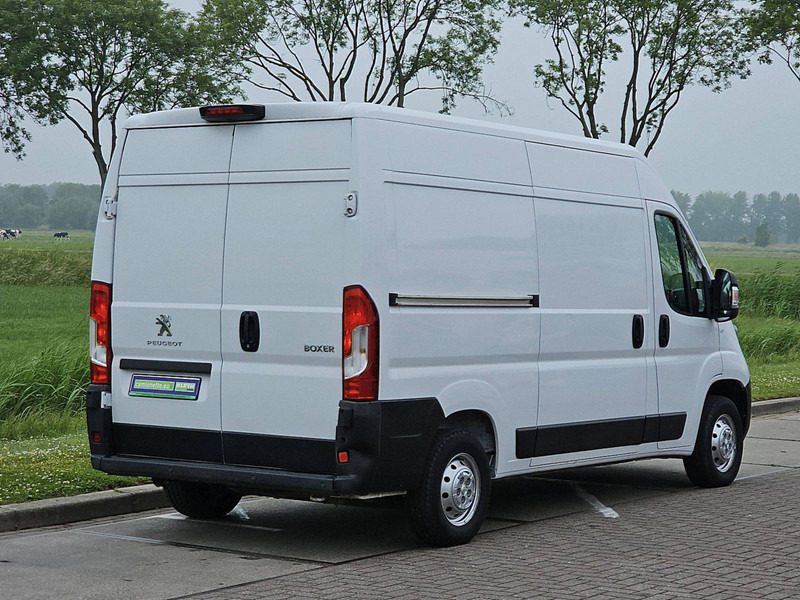 Peugeot Boxer 2.2 L2H2 Navi Euro6 AC! - Furgoneta pequeña: foto 3 Peugeot Boxer 2.2 L2H2 Navi Euro6 AC! - Furgoneta pequeña: foto 3
