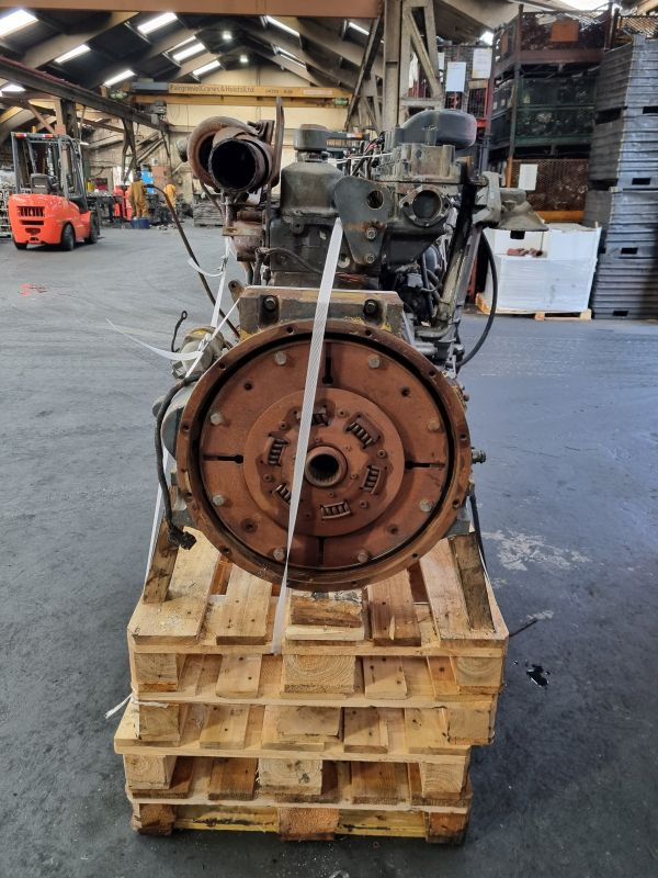 Komatsu SAA6D108E PC300-6 Engine (Plant) - Motor para Maquinaria de construcción: foto 3 Komatsu SAA6D108E PC300-6 Engine (Plant) - Motor para Maquinaria de construcción: foto 3