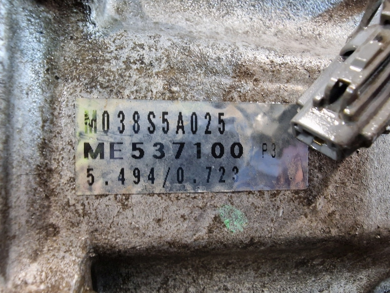 Mitsubishi M038S5A025 Manual Gearbox - Caja de cambios: foto 2 Mitsubishi M038S5A025 Manual Gearbox - Caja de cambios: foto 2