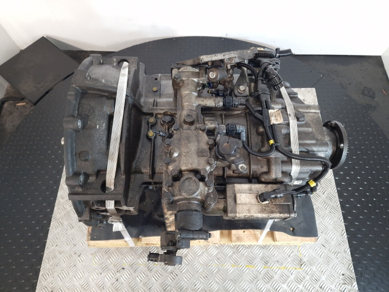 Caja de cambios ZF Ecolite 6S800TO / STO8006 Volvo Spec Gearbox: foto 11